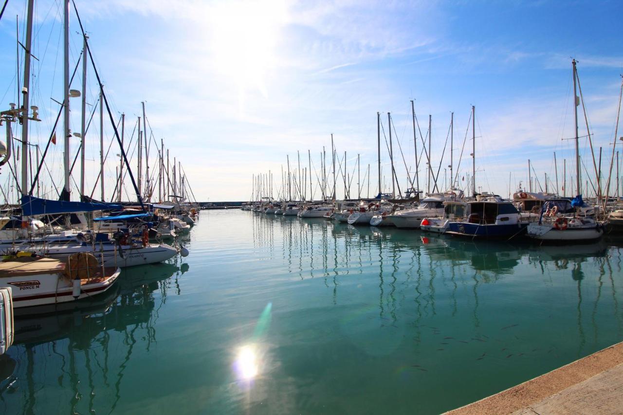 Global Properties, Apartamento Cerca Del Mar En Canet كانيت ذي بيرينغير المظهر الخارجي الصورة