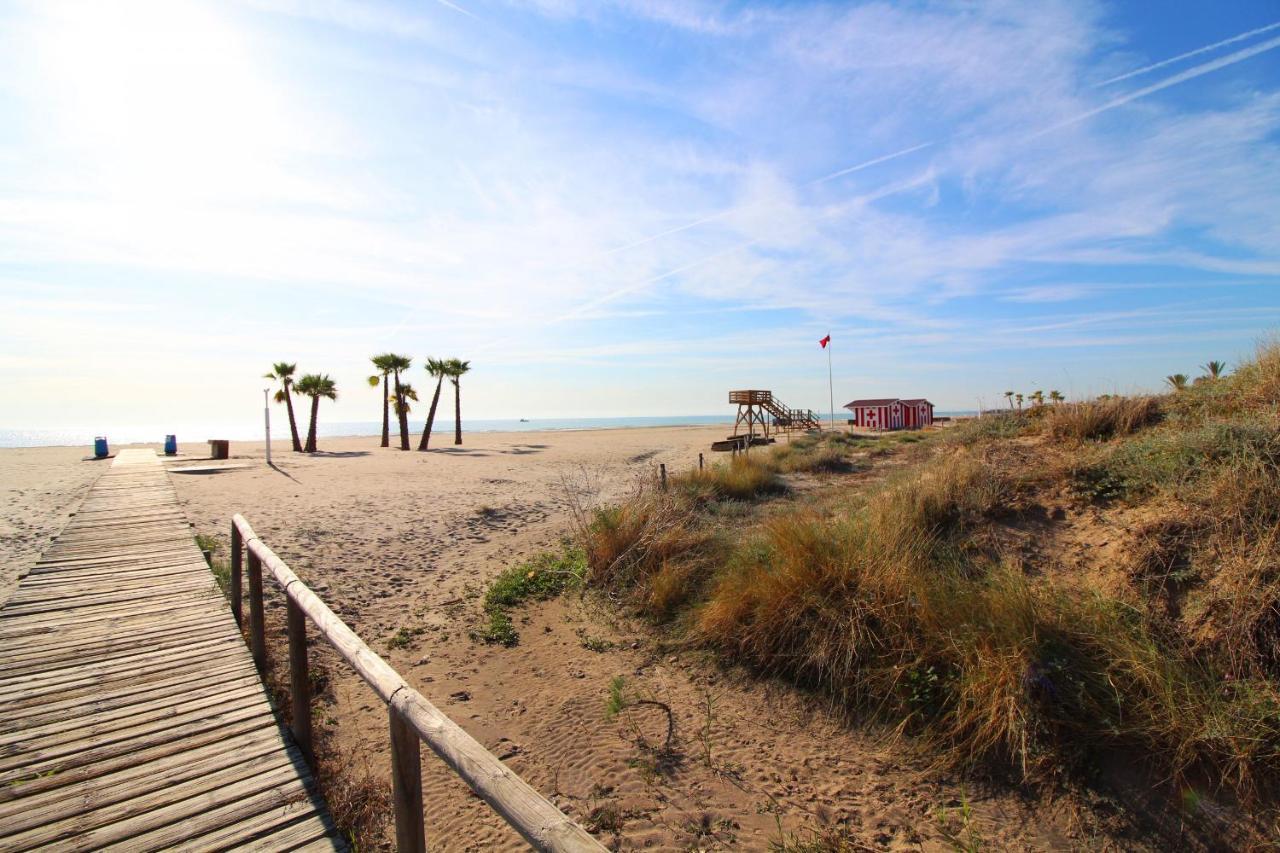 Global Properties, Apartamento Cerca Del Mar En Canet كانيت ذي بيرينغير المظهر الخارجي الصورة
